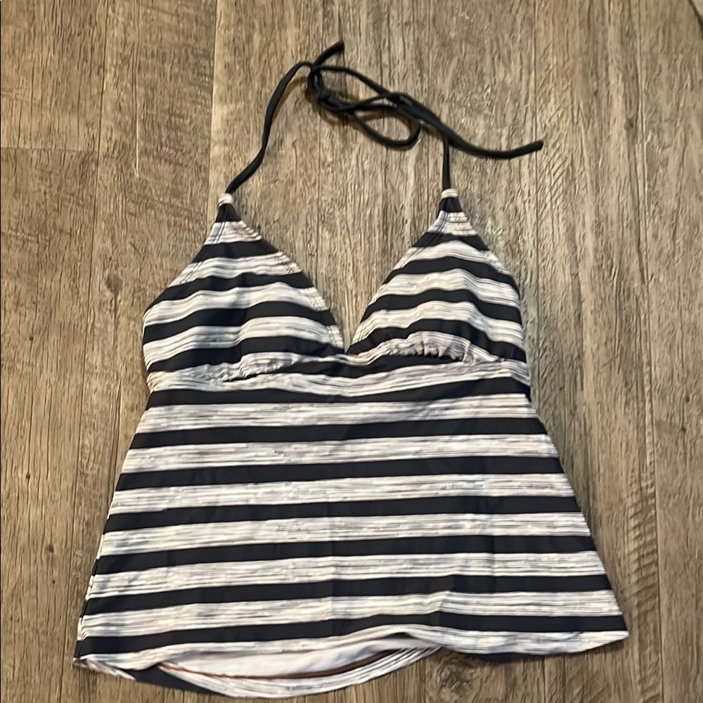 Converse bathing suit top